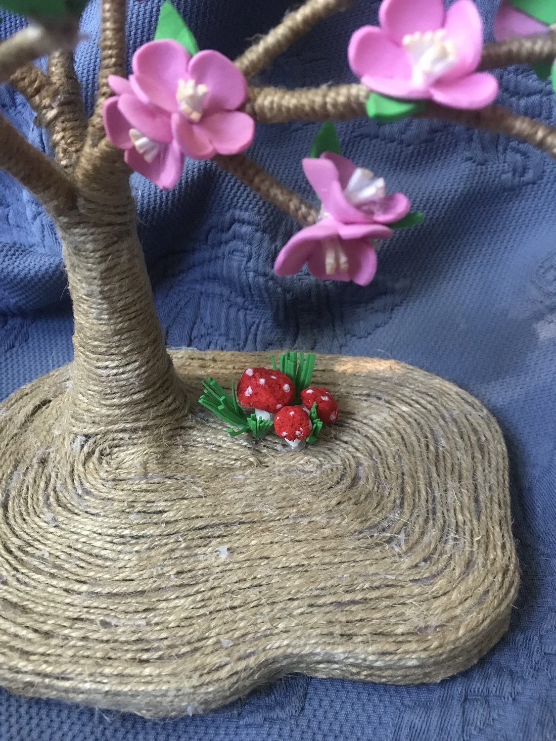 Copac cu flori roz - casă & stil de viață - accesorii pentru decorat casa - decorațiuni de masă și decorațiuni pentru rafturi - boluri din ceramică, boluri decorative - Artynos.ro Copac cu flori roz - casă & stil de viață - accesorii pentru decorat casa - decorațiuni de masă și decorațiuni pentru rafturi - boluri din ceramică, boluri decorative - Artynos.ro
