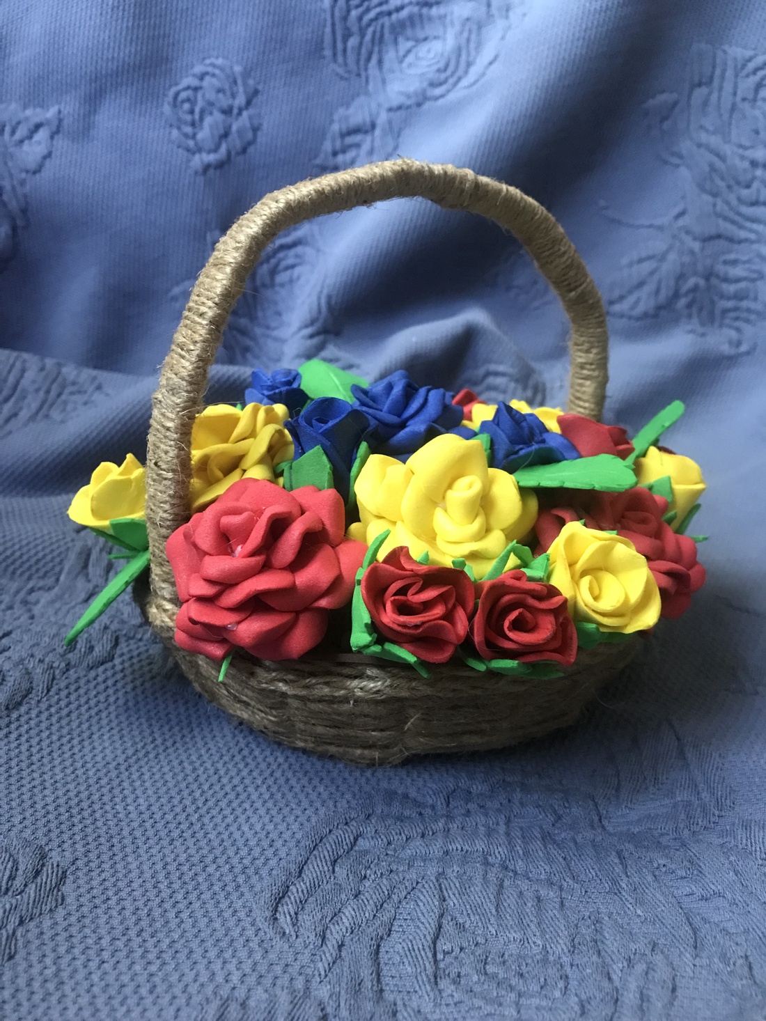 Coșuleț cu trandafiri - casă & stil de viață - accesorii pentru decorat casa - decorațiuni de masă și decorațiuni pentru rafturi  - bonsai, bonsai boluri, bonsai copac - Artynos.ro