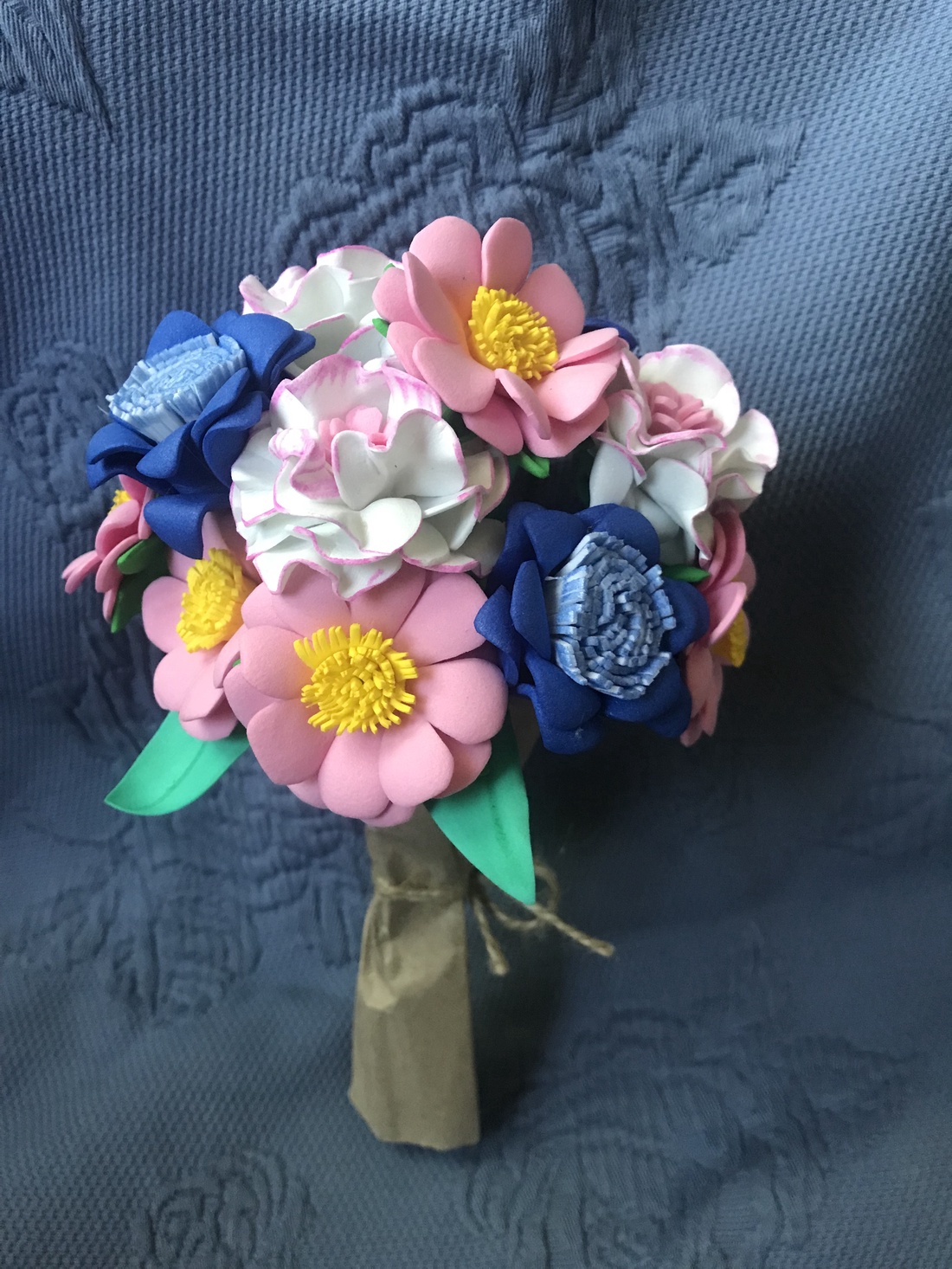 Buchet flori simplu - casă & stil de viață - accesorii pentru decorat casa - suport de flori - buchete de flori - Artynos.ro Buchet flori simplu - casă & stil de viață - accesorii pentru decorat casa - suport de flori - buchete de flori - Artynos.ro