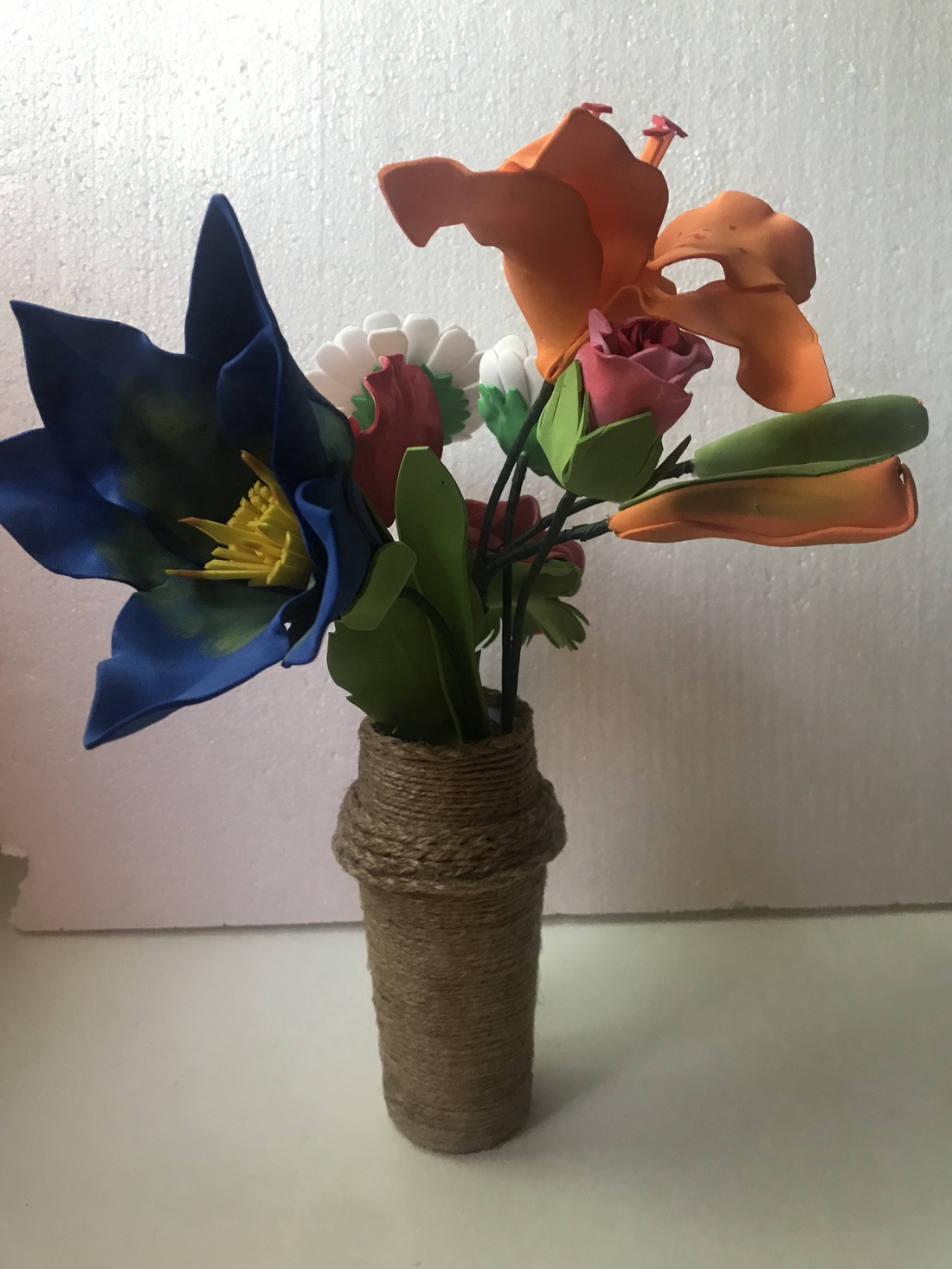 Vas cu flori - casă & stil de viață - accesorii pentru decorat casa - decorațiuni de geam și decorațiuni de ușă  - ornamente de ușă  - Artynos.ro