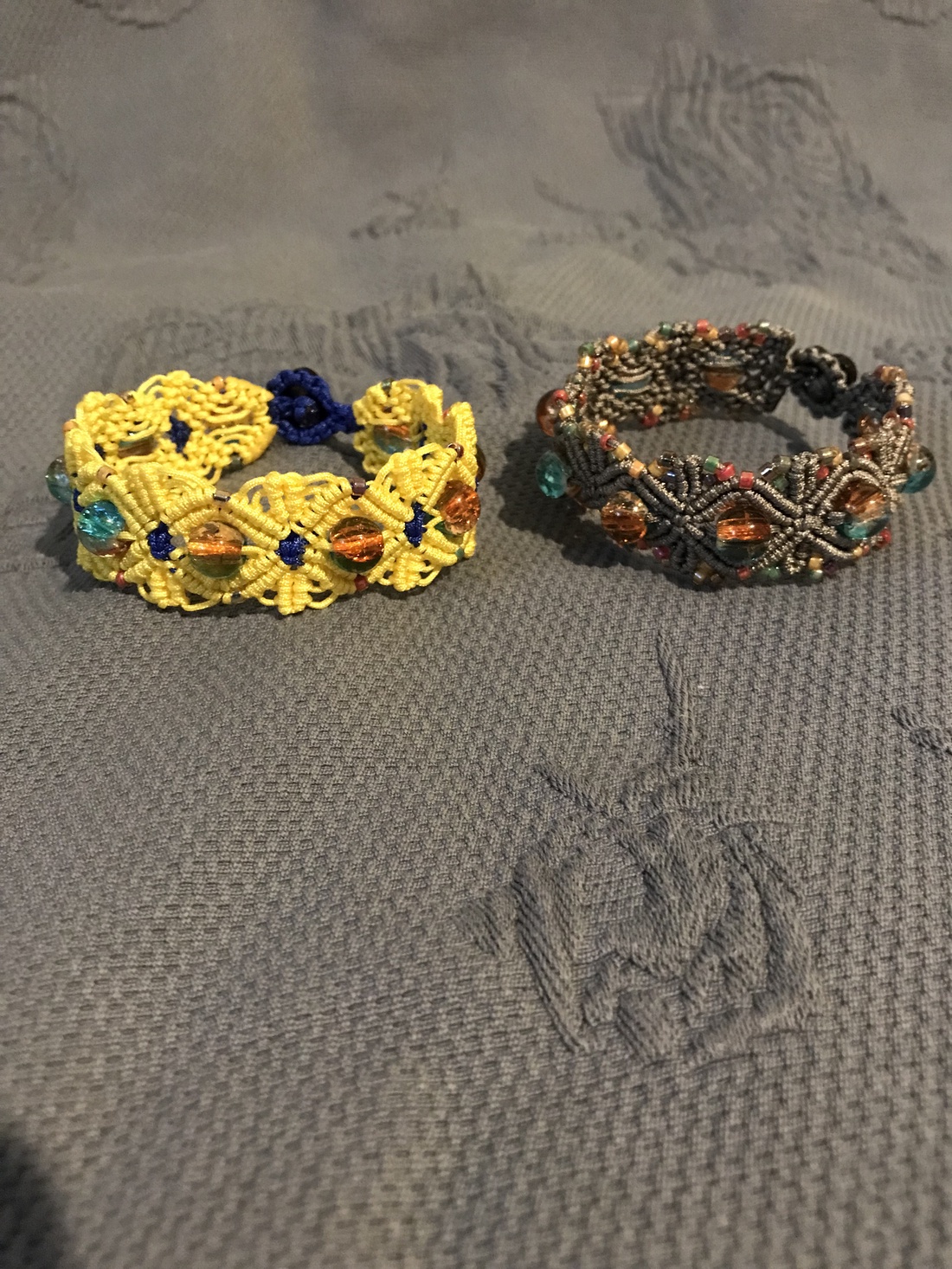 Brățara macrame Floral - bijuterii - brățări - brățări împletite - Artynos.ro Brățara macrame Floral - bijuterii - brățări - brățări împletite - Artynos.ro