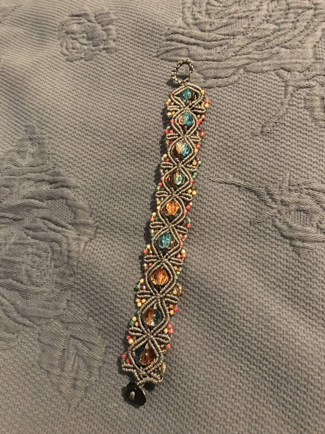 Brățara macrame Floral - bijuterii - brățări - brățări împletite - Artynos.ro Brățara macrame Floral - bijuterii - brățări - brățări împletite - Artynos.ro