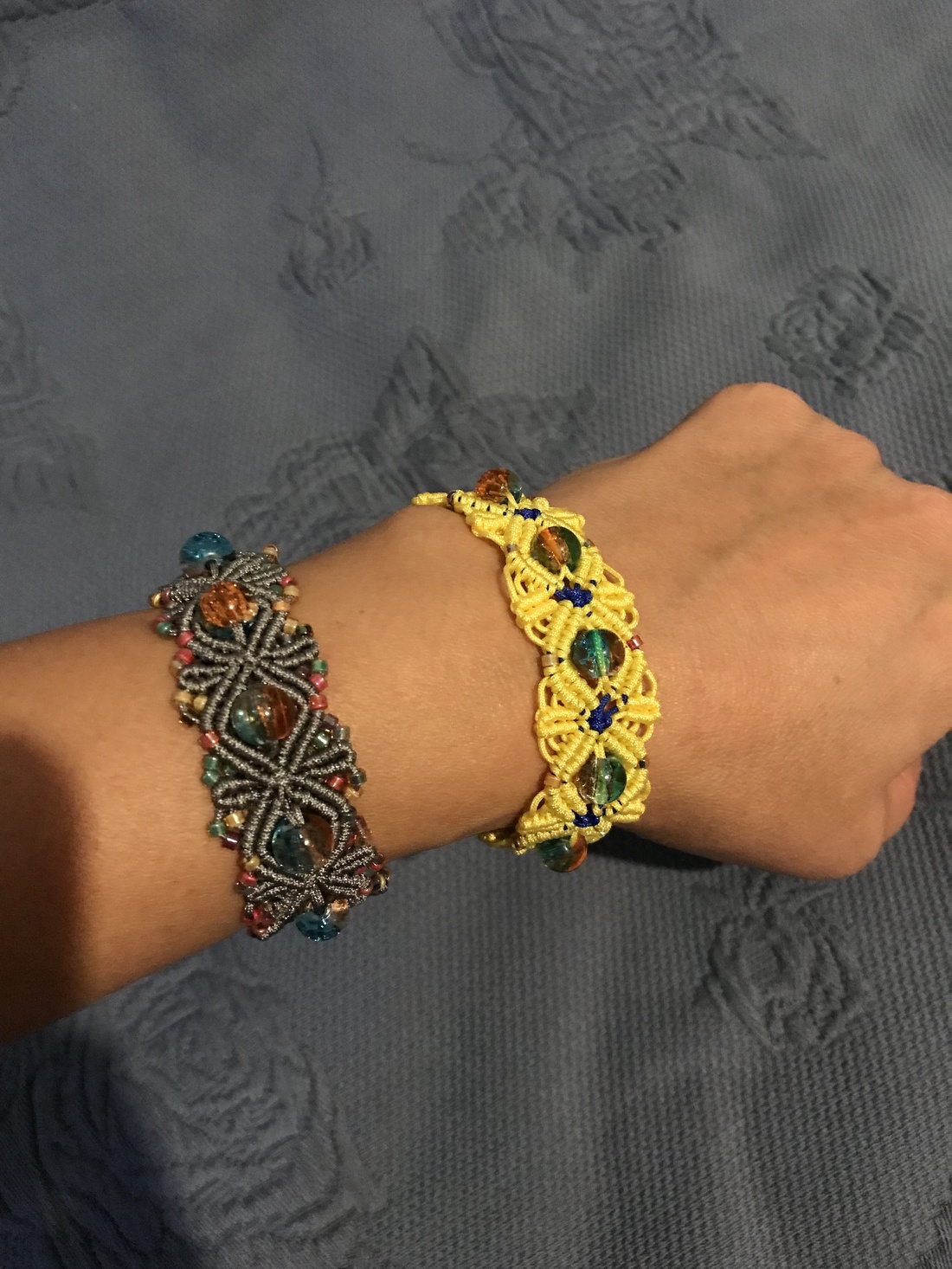 Brățara macrame Floral - bijuterii - brățări - brățări împletite - Artynos.ro Brățara macrame Floral - bijuterii - brățări - brățări împletite - Artynos.ro