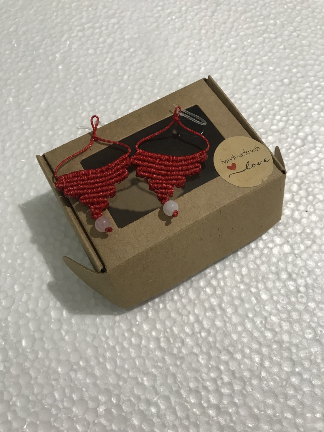 Cercei macrame handmade- Colecția Roșu  -  - Artynos.ro Cercei macrame handmade- Colecția Roșu  -  - Artynos.ro