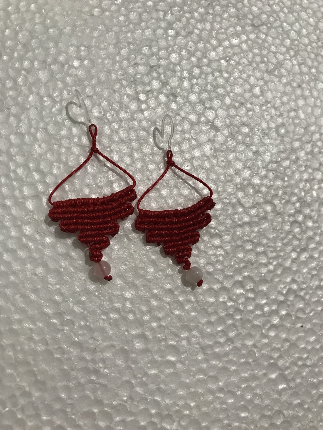 Cercei macrame handmade- Colecția Roșu  -  - Artynos.ro Cercei macrame handmade- Colecția Roșu  -  - Artynos.ro