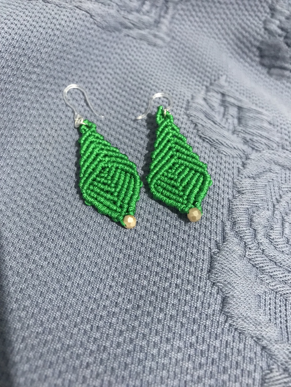 Cercei handmade Colecția Verde - bijuterii - cercei - cercei lungi - Artynos.ro