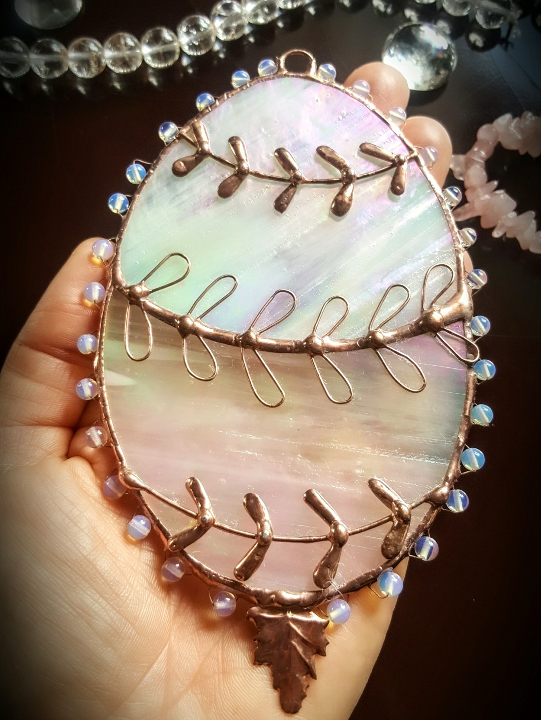 Frunze de Paște - ouă tiffany cu perle opal - - Artynos.ro Frunze de Paște - ouă tiffany cu perle opal - - Artynos.ro