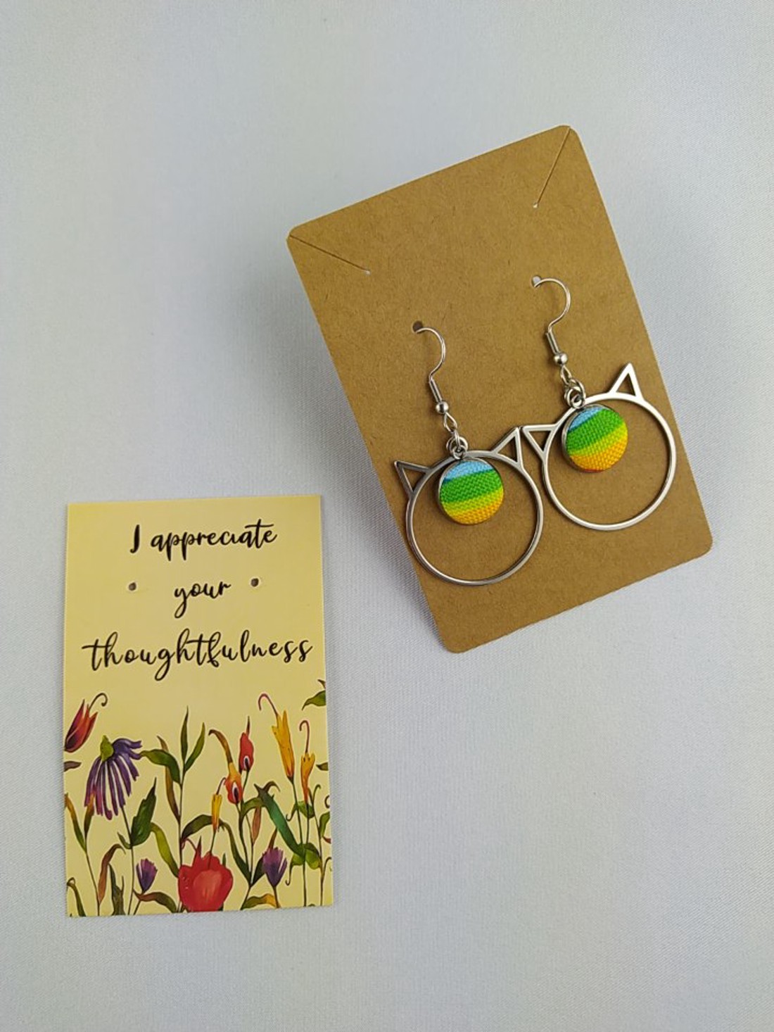 Cercei pisoi - bijuterii - cercei - Artynos.ro Cercei pisoi - bijuterii - cercei - Artynos.ro