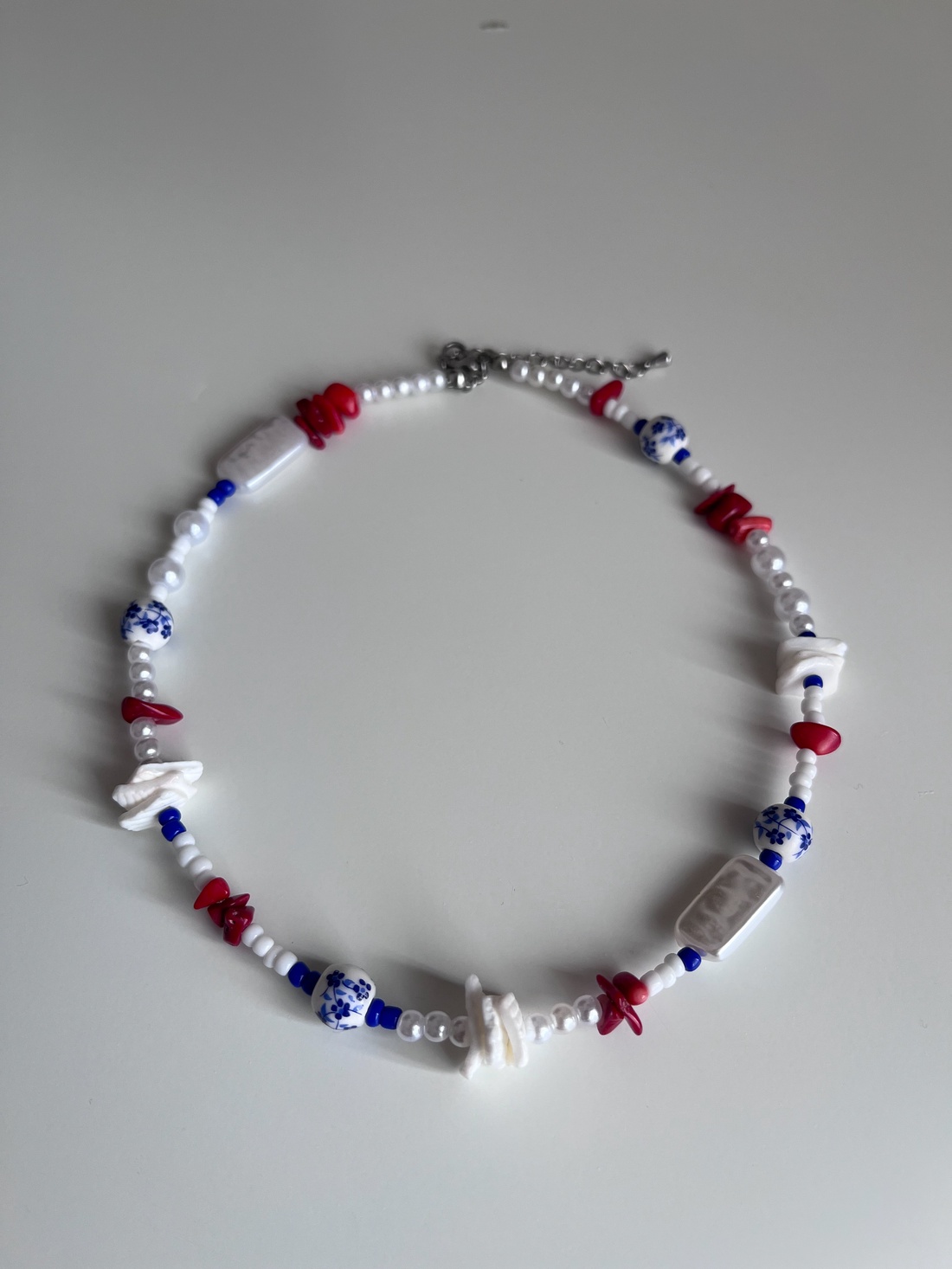 Colier Kiss French - bijuterii - coliere - coliere din mărgele - Artynos.ro