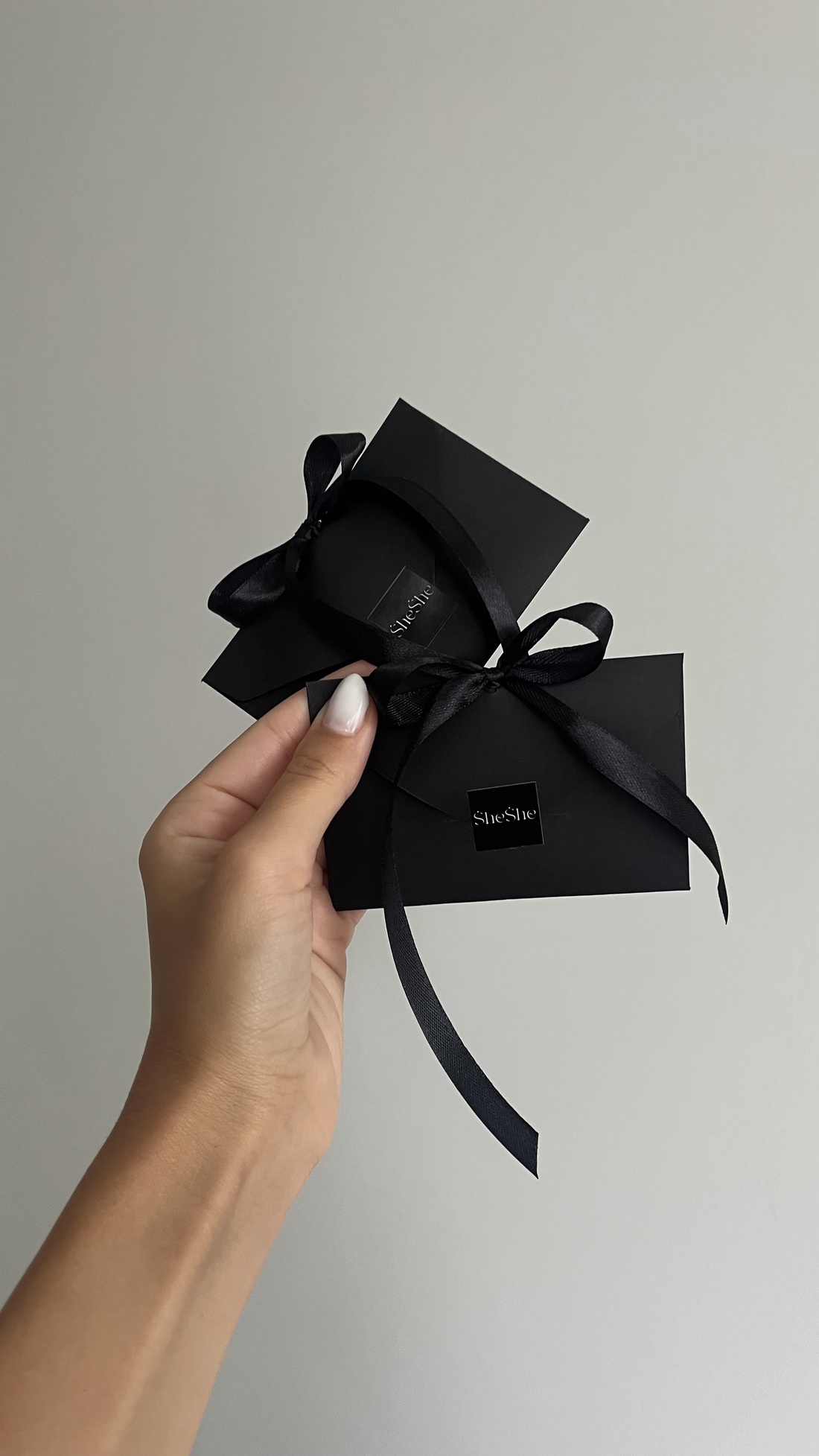 Colier Kiss French - bijuterii - coliere - coliere din mărgele - Artynos.ro