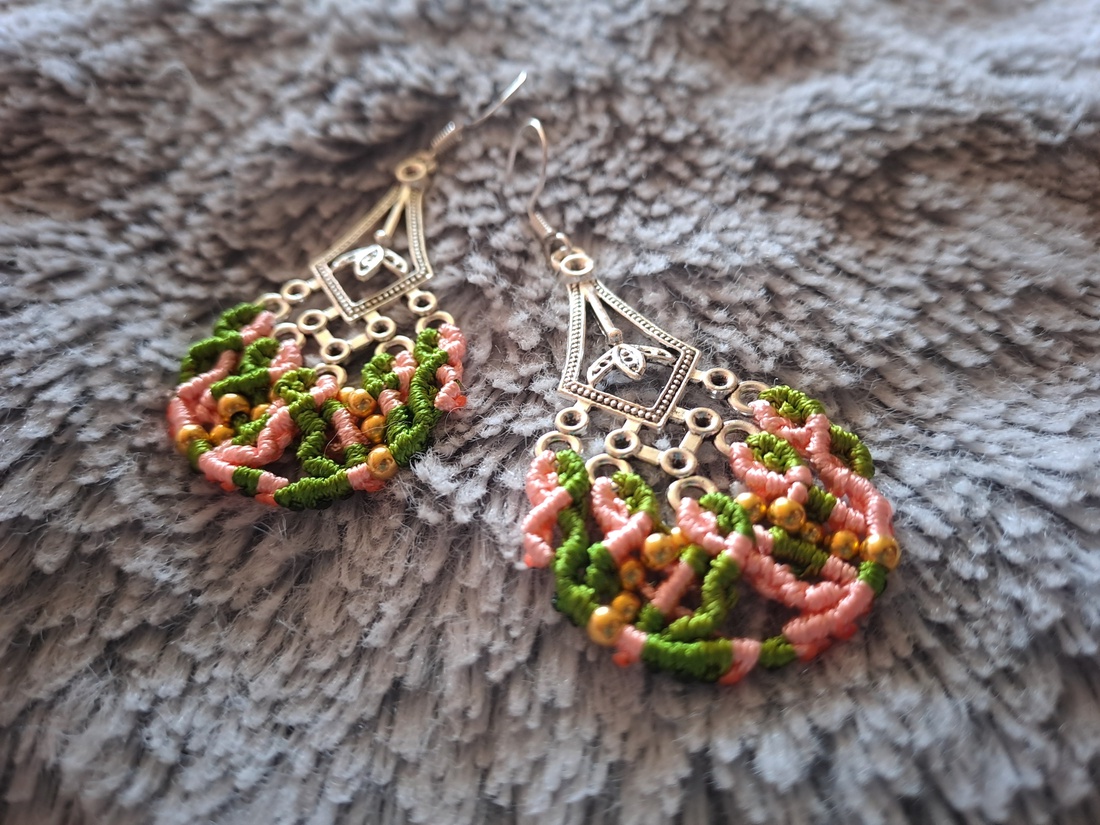 Cercei Unici Macrame ZANA - bijuterii - cercei - cercei agățați - Artynos.ro Cercei Unici Macrame ZANA - bijuterii - cercei - cercei agățați - Artynos.ro