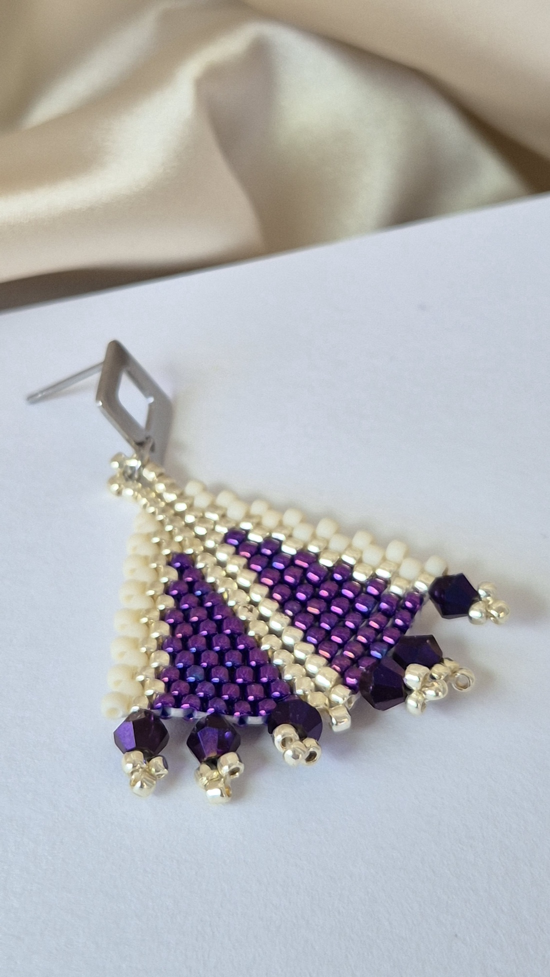 Cercei Purple Arrow  - bijuterii - cercei - cercei din mărgele - Artynos.ro