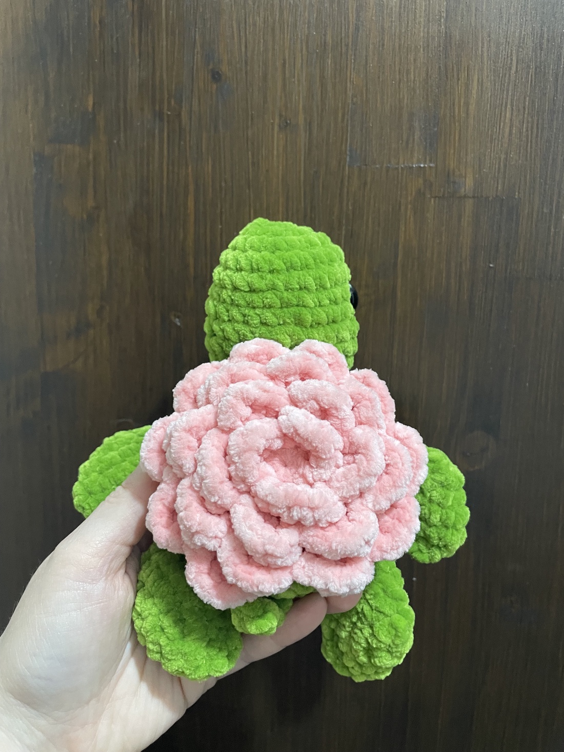 Țestoasă croșetată cu carapace trandafir - jucării și echipamente pentru copii - plușuri - broască de pluș - Artynos.ro