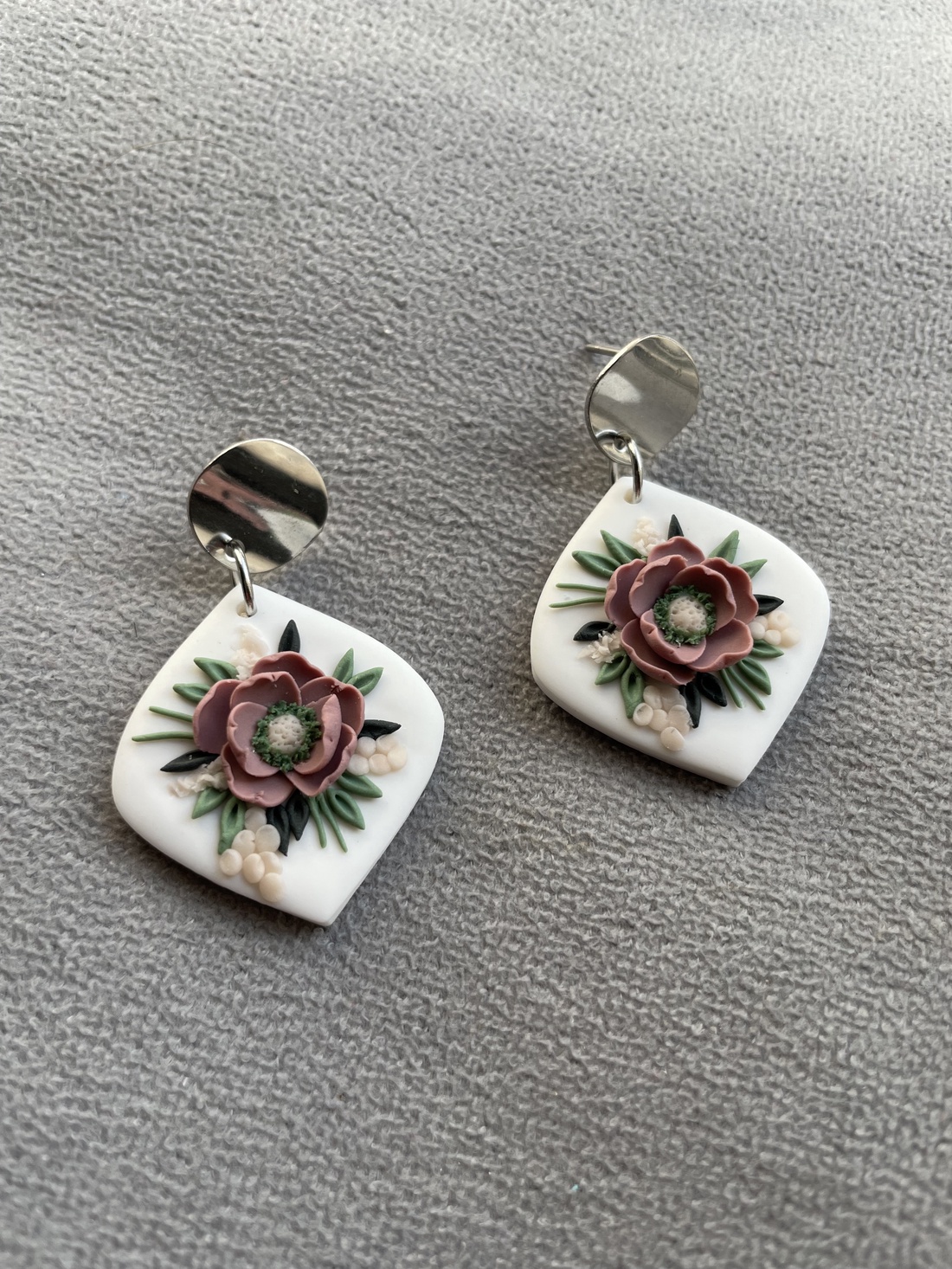 Cercei elegant floral 2 - bijuterii - cercei - cercei lungi - Artynos.ro