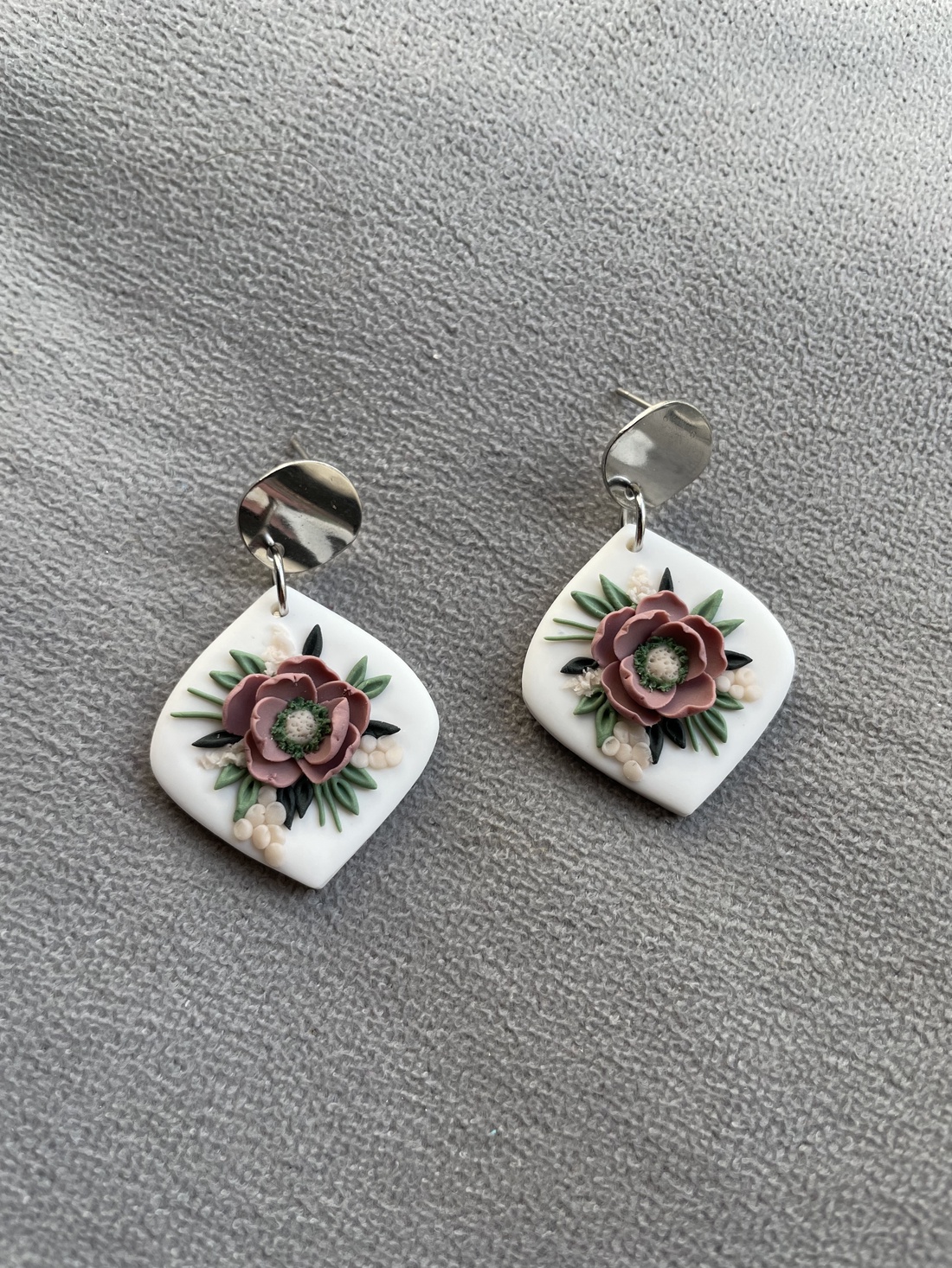 Cercei elegant floral 2 - bijuterii - cercei - cercei lungi - Artynos.ro