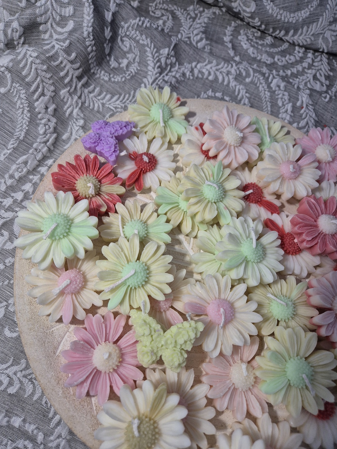 Lumanari tip Margarete parfumate  - accesorii nuntă - amintiri și cadouri de nuntă - favoruri de nuntă - Artynos.ro