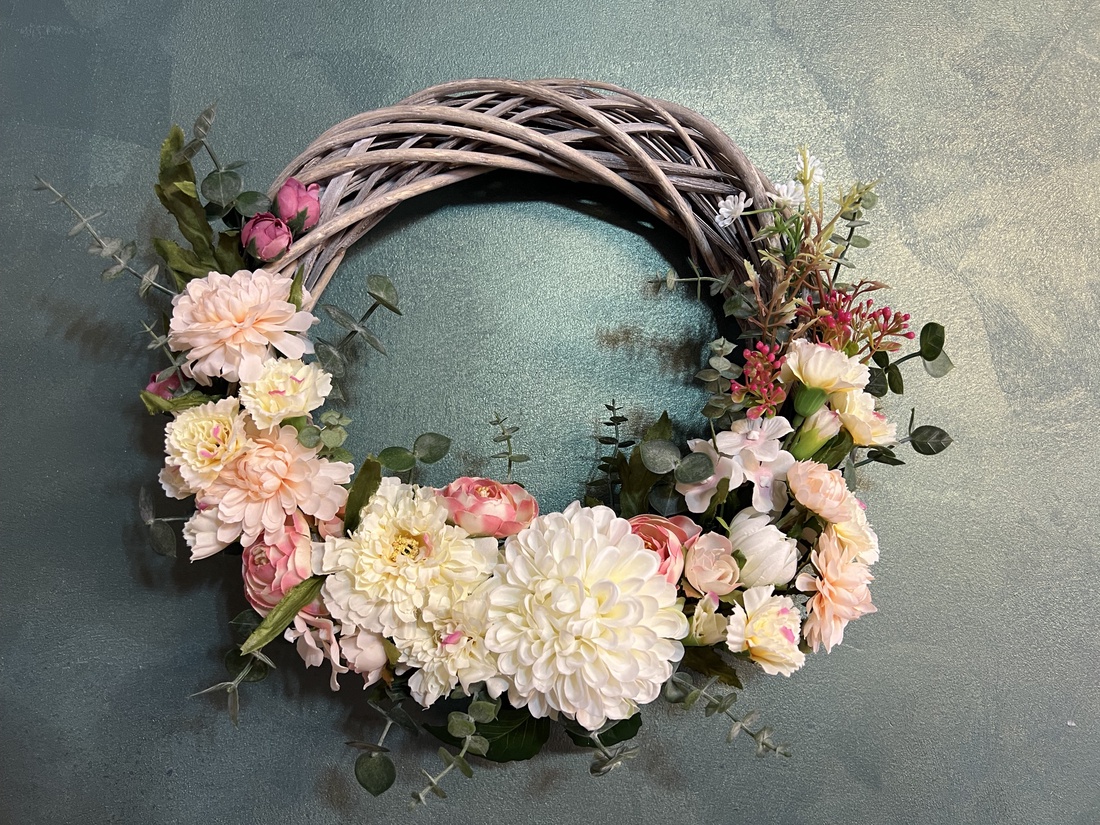 Coronita din flori artificiale - casă & stil de viață - accesorii pentru decorat casa - decorațiuni de geam și decorațiuni de ușă - decor ferestre și autocolant pentru geam - Artynos.ro Coronita din flori artificiale - casă & stil de viață - accesorii pentru decorat casa - decorațiuni de geam și decorațiuni de ușă - decor ferestre și autocolant pentru geam - Artynos.ro