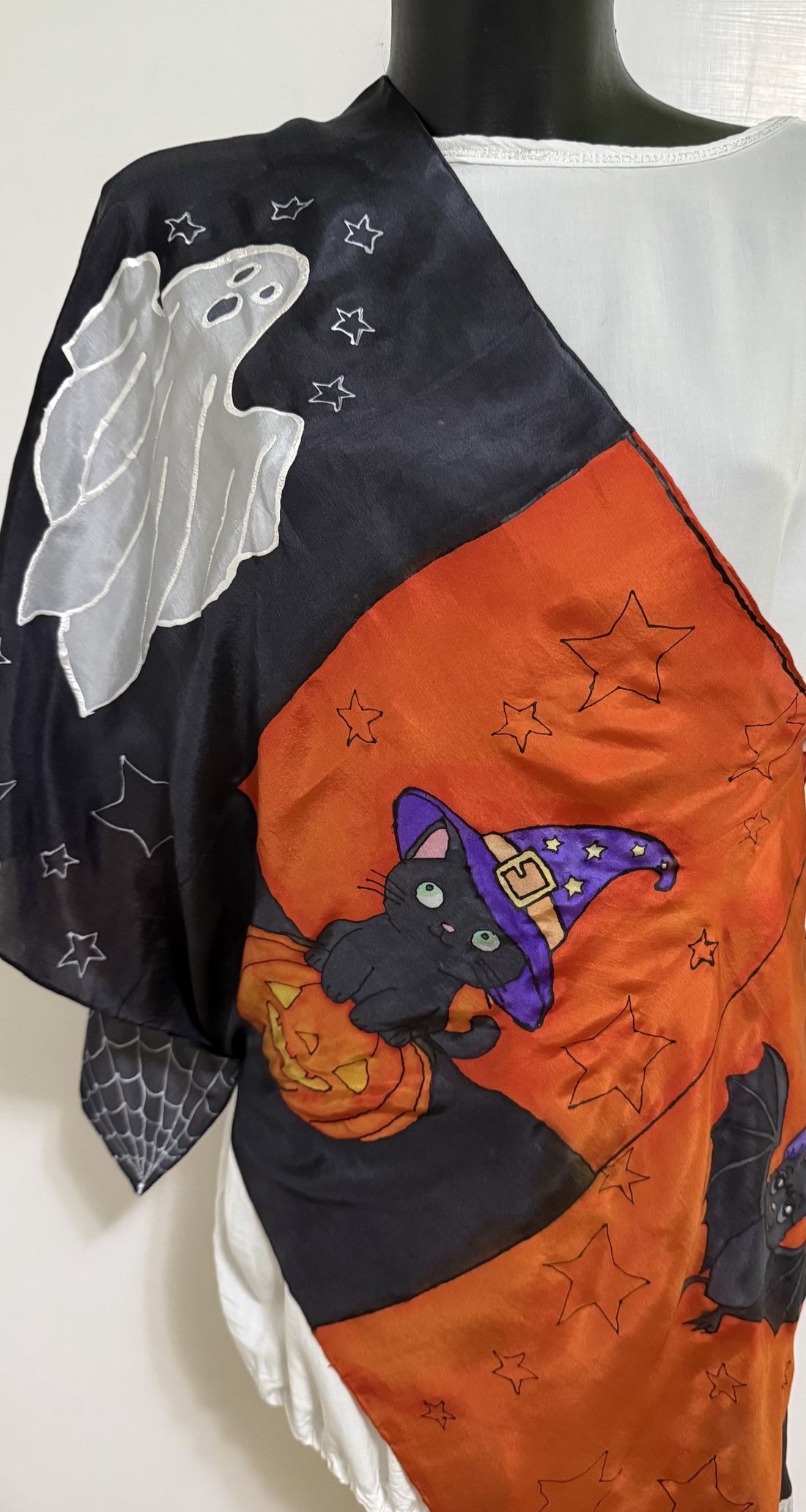 Colecția de mătase de Halloween � magie pictată manual (eșarfă + cravată) - casă & stil de viață - decorațiuni de casă - halloween - tot ce ai nevoie de o petrecere! - costum de halloween - Artynos.ro