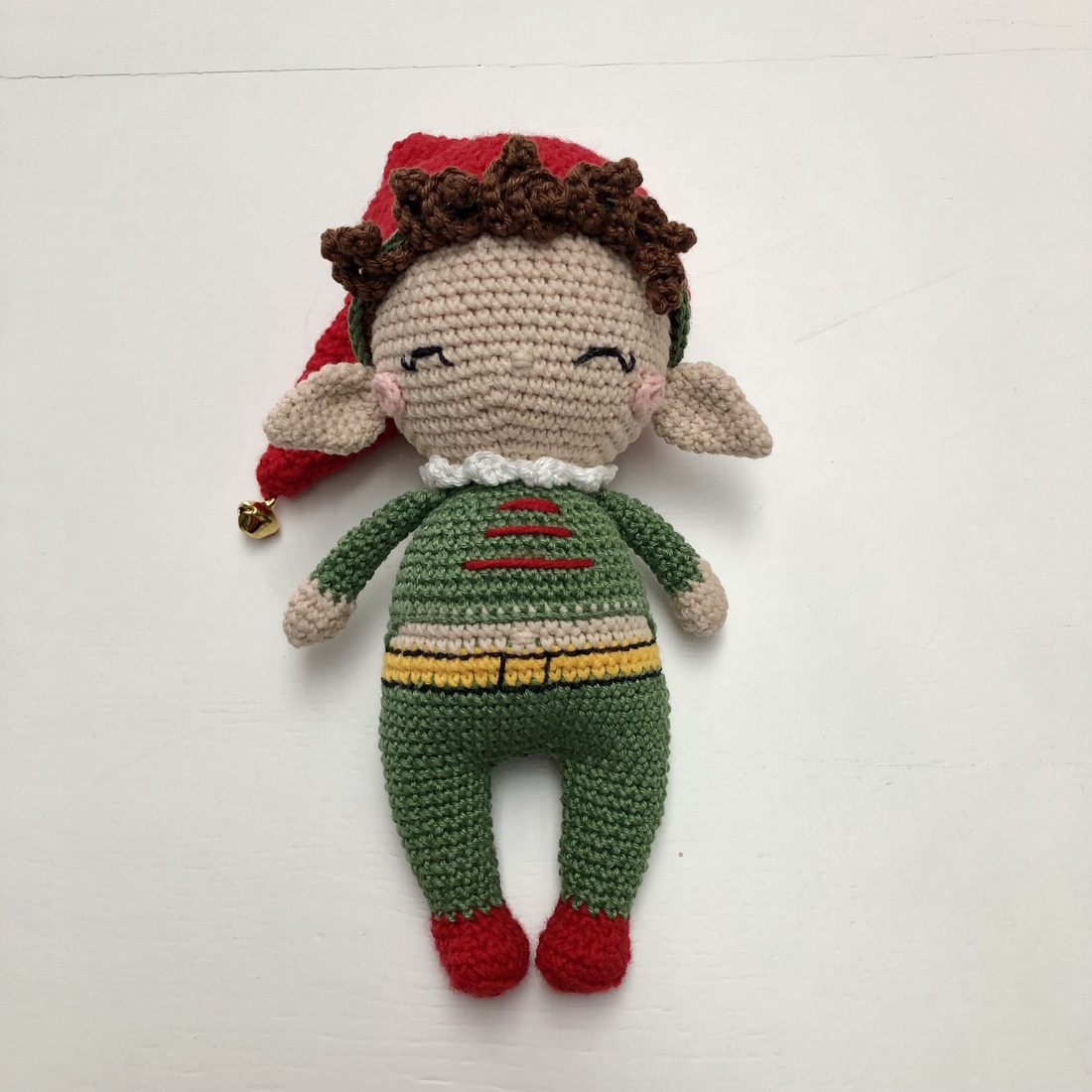 Elf de Crăciun - amigurumi - accesorii de crăciun - decorațiuni de crăciun de casă - spiriduși de crăciun, figurine - Artynos.ro Elf de Crăciun - amigurumi - accesorii de crăciun - decorațiuni de crăciun de casă - spiriduși de crăciun, figurine - Artynos.ro