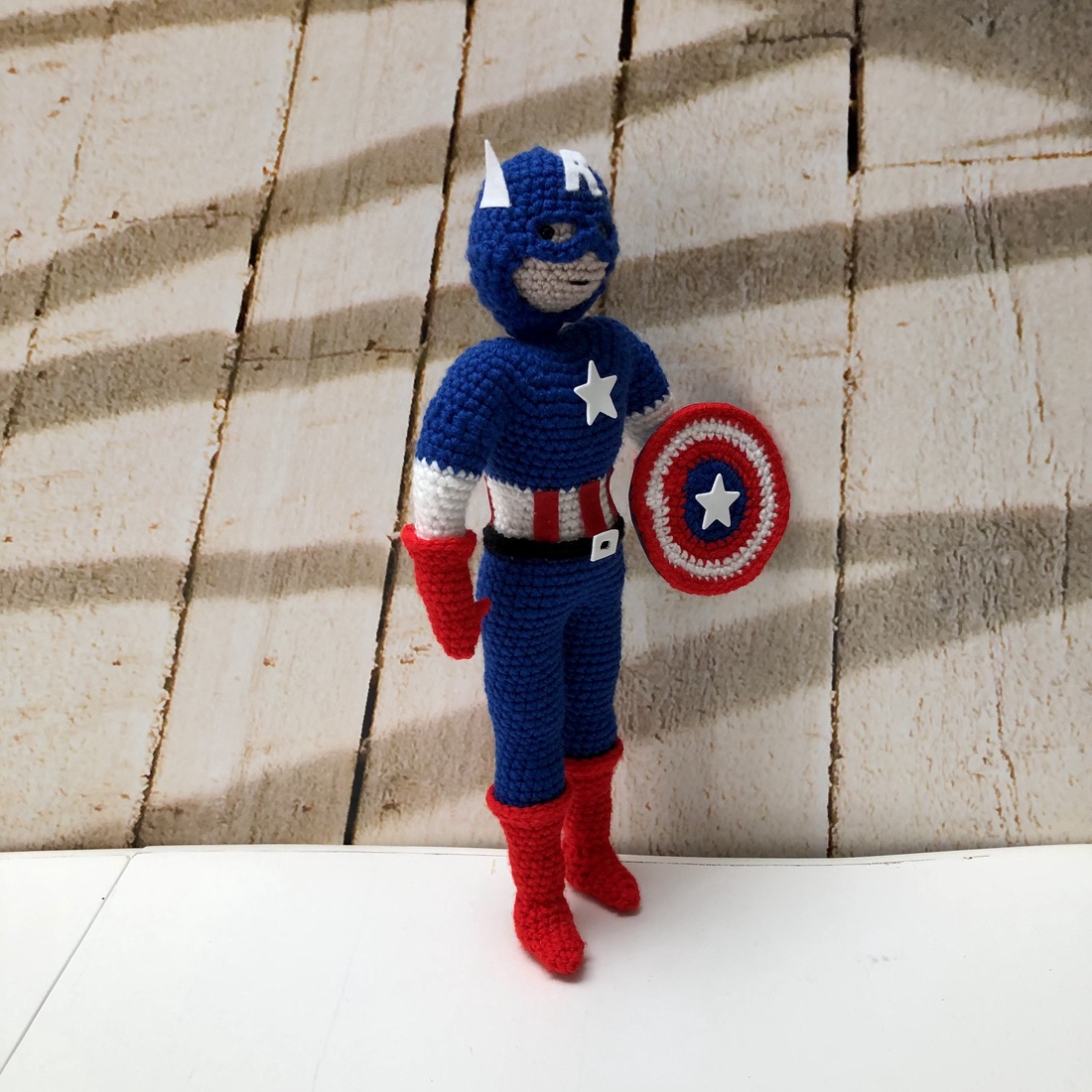 Căpitanul Supererou - amigurumi - jucării și echipamente pentru copii - plușuri - figurine de pluș - Artynos.ro
