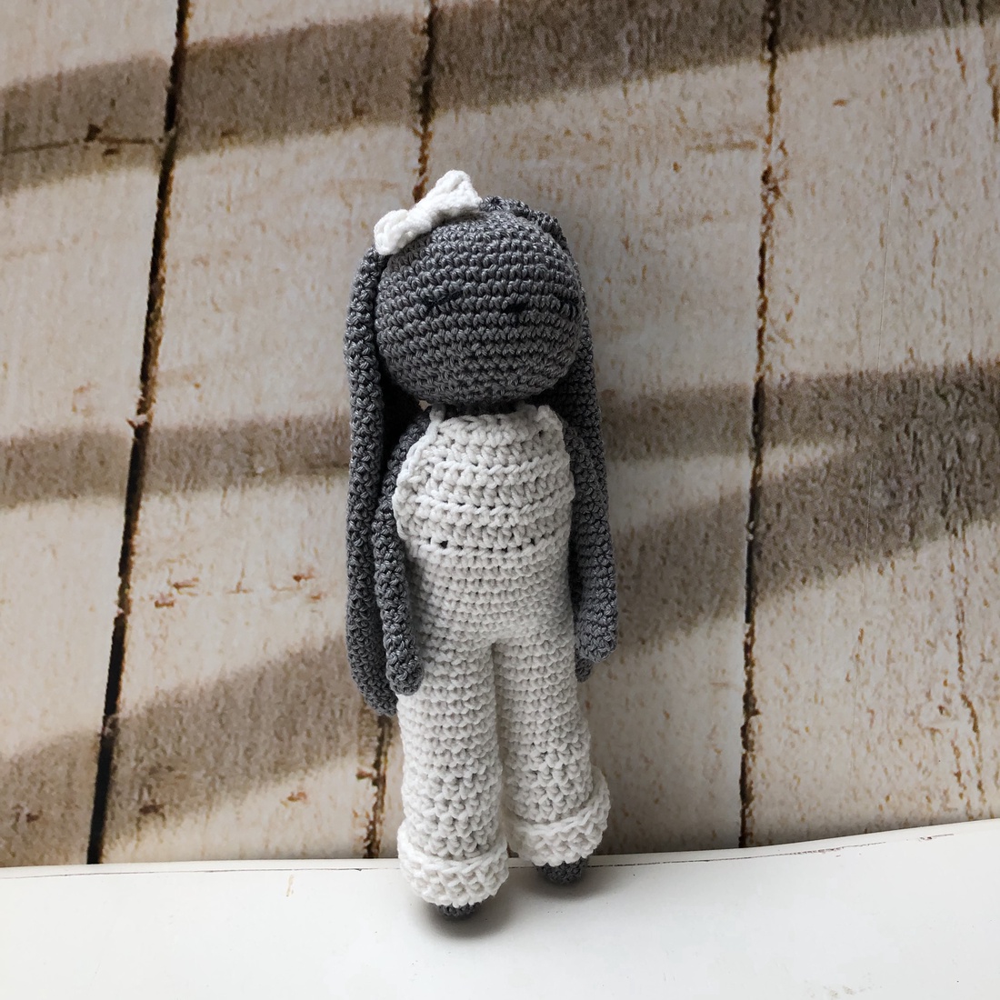 Iepurașă adormită - amigurumi - jucării și echipamente pentru copii - plușuri - păpușă croșetată, păpușă de pluș - Artynos.ro Iepurașă adormită - amigurumi - jucării și echipamente pentru copii - plușuri - păpușă croșetată, păpușă de pluș - Artynos.ro