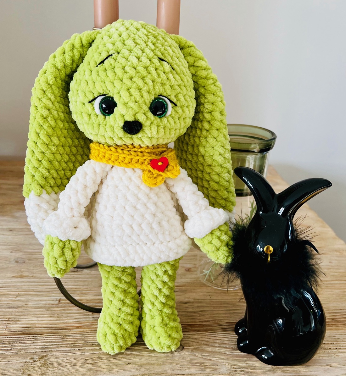 Iepurașul Beno - amigurumi - jucării și echipamente pentru copii - plușuri - păpușă croșetată, păpușă de pluș - Artynos.ro Iepurașul Beno - amigurumi - jucării și echipamente pentru copii - plușuri - păpușă croșetată, păpușă de pluș - Artynos.ro