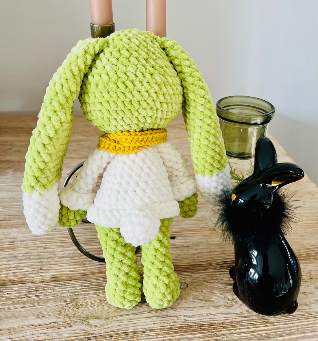 Iepurașul Beno - amigurumi - jucării și echipamente pentru copii - plușuri - păpușă croșetată, păpușă de pluș - Artynos.ro Iepurașul Beno - amigurumi - jucării și echipamente pentru copii - plușuri - păpușă croșetată, păpușă de pluș - Artynos.ro
