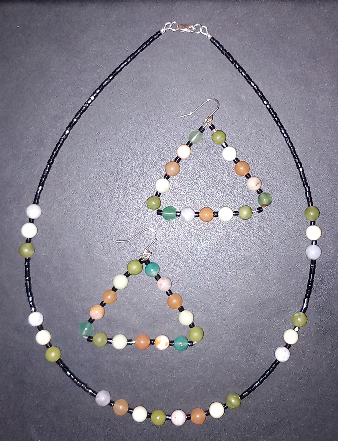 Set handmade cu pietre semipretioase si argint - bijuterii - seturi de bijuterii - Artynos.ro Set handmade cu pietre semipretioase si argint - bijuterii - seturi de bijuterii - Artynos.ro