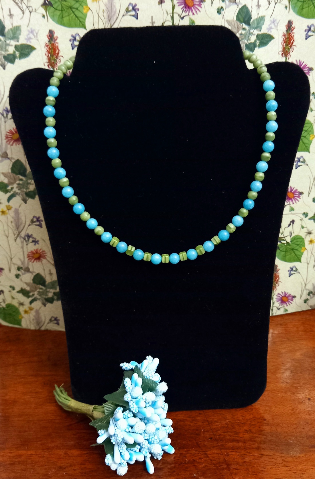 Colier handmade cu pietre semipretioase si argint - bijuterii - coliere - coliere fără pandative - Artynos.ro Colier handmade cu pietre semipretioase si argint - bijuterii - coliere - coliere fără pandative - Artynos.ro