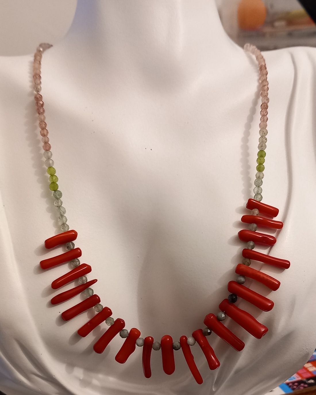 Colier handmade cu pietre semipretioase si argint - bijuterii - coliere - coliere cu mărgele - Artynos.ro Colier handmade cu pietre semipretioase si argint - bijuterii - coliere - coliere cu mărgele - Artynos.ro