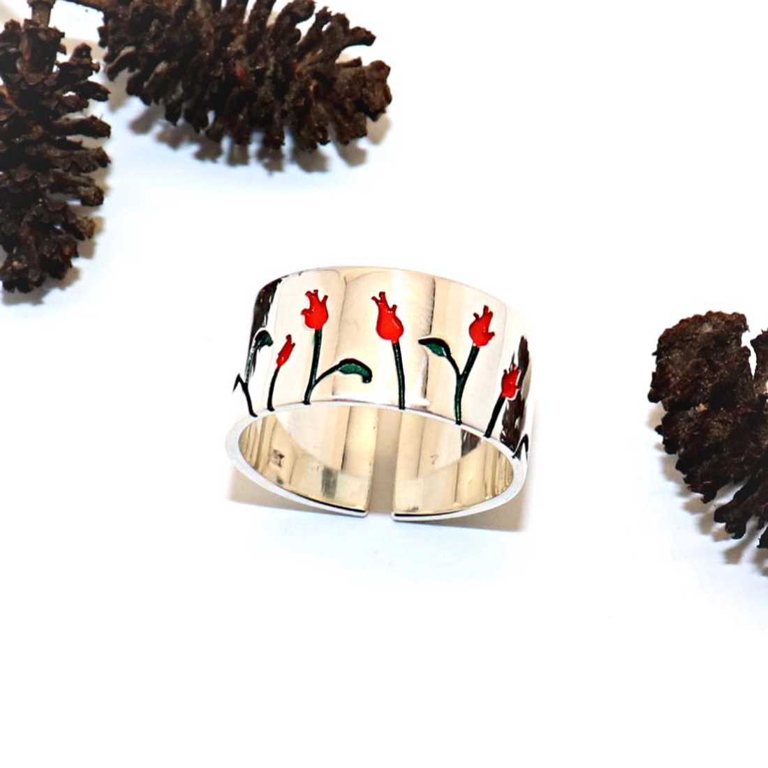 Inel lat din argint cu trandafir roșu, mărimea 60, reglabil (EGY.227) - bijuterii - inele - inele cu figurine - Artynos.ro