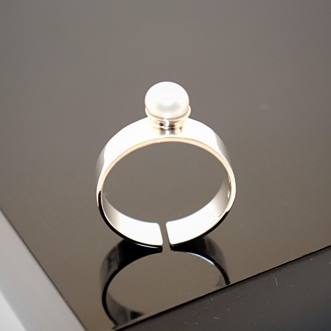 Inel de damă din argint cu perlă albă, mărimea 57 (EGY.274) - bijuterii - inele - inele statement - Artynos.ro