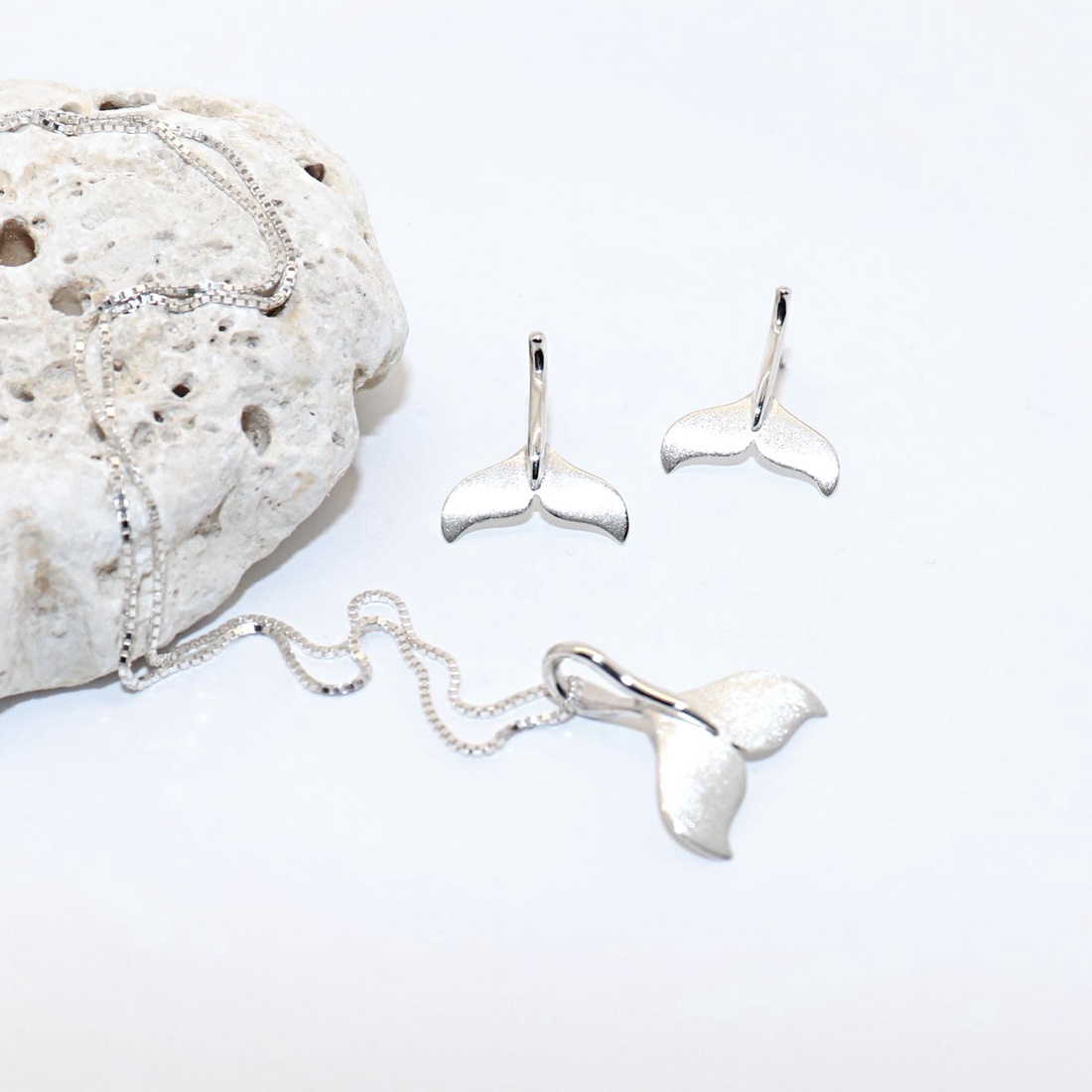 Set argintiu pentru femei cu aripioare de delfin (ESZ.014) - bijuterii - seturi de bijuterii - Artynos.ro