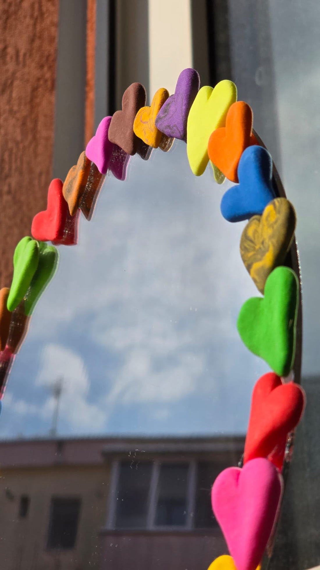 Oglinda handmade Love is Love - casă & stil de viață - accesorii pentru decorat casa - oglinzi perete, oglinzi decor - Artynos.ro Oglinda handmade Love is Love - casă & stil de viață - accesorii pentru decorat casa - oglinzi perete, oglinzi decor - Artynos.ro