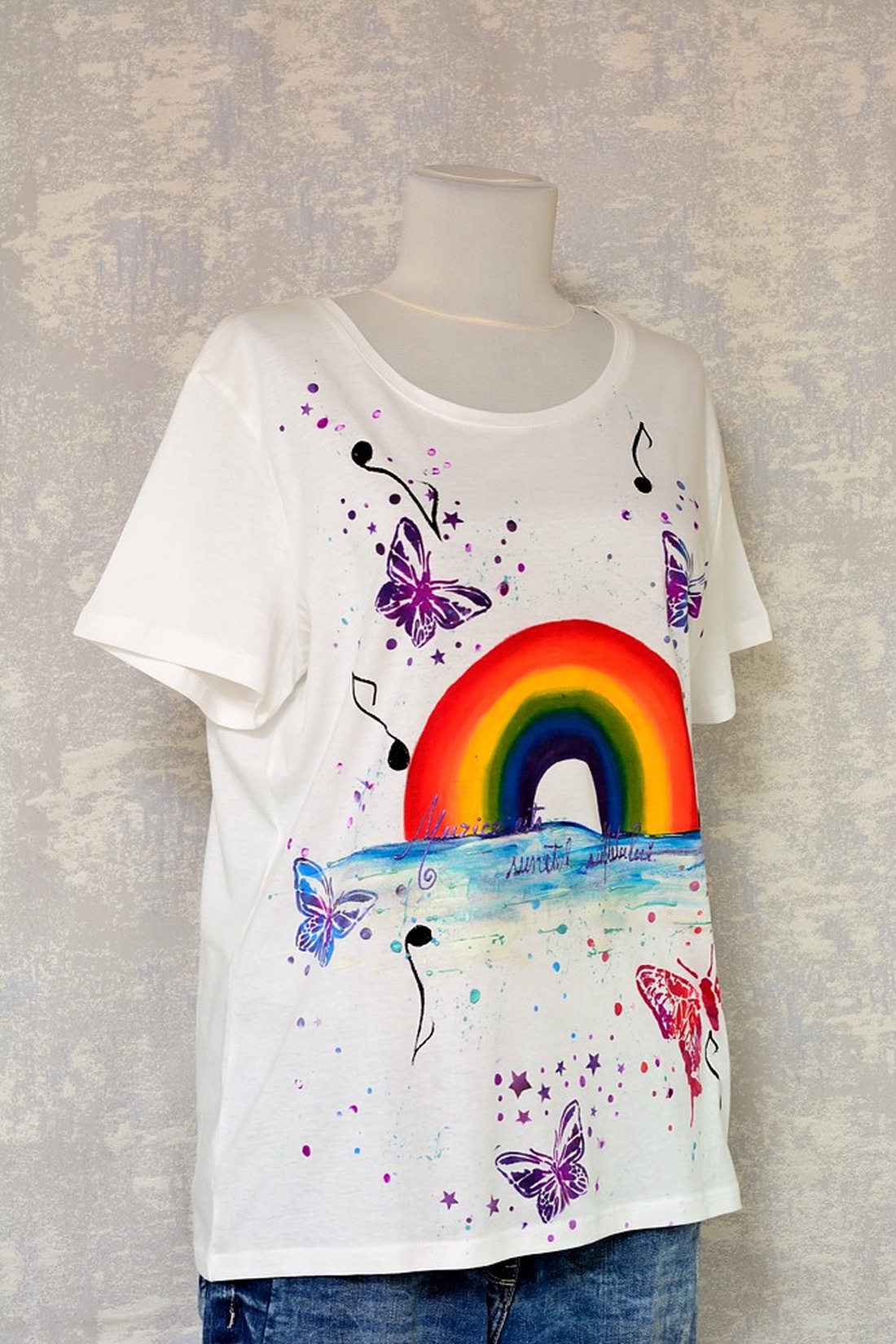 Tricou pictat manual, unicat - îmbrăcăminte și modă - haine damă - tricou și top de damă - Artynos.ro