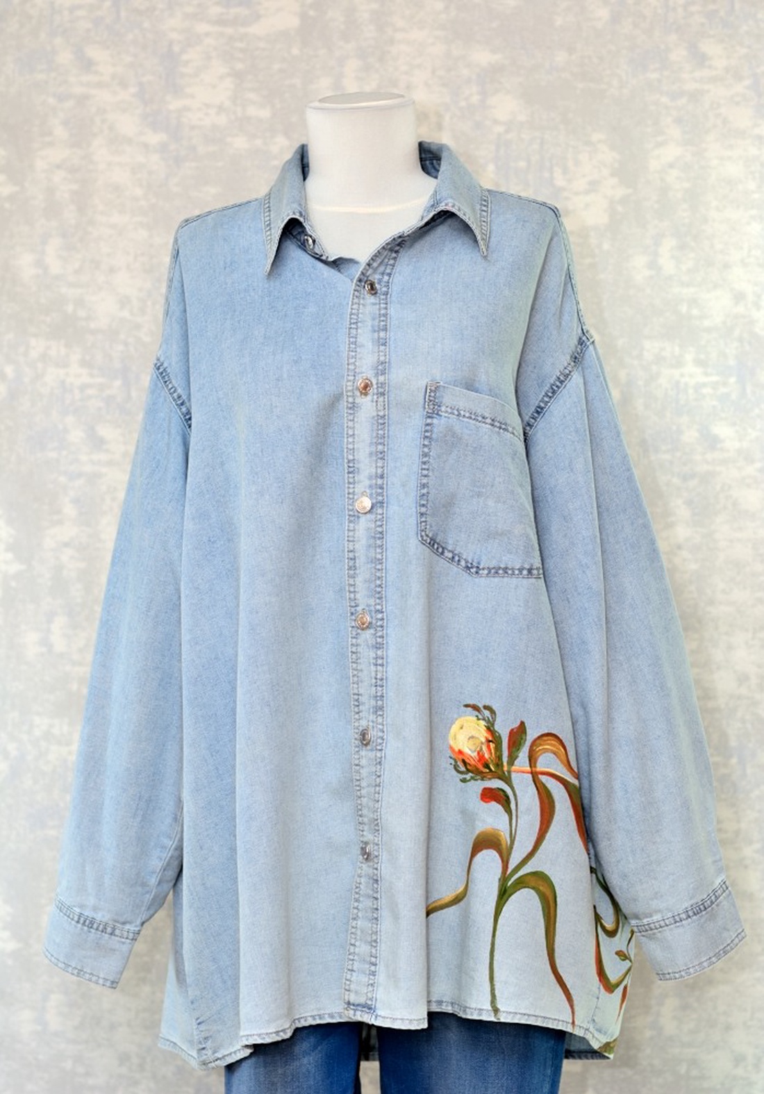 Camasa pictata, unicat - îmbrăcăminte și modă - haine damă - tricou și top de damă - Artynos.ro Camasa pictata, unicat - îmbrăcăminte și modă - haine damă - tricou și top de damă - Artynos.ro