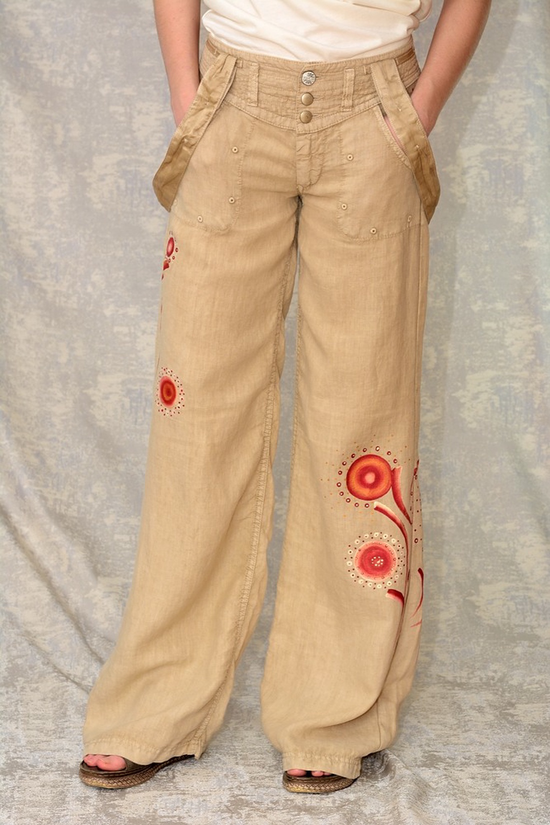 Pantaloni de in cu pictură abstractă, unicat - îmbrăcăminte și modă - haine damă - pantaloni damă - Artynos.ro Pantaloni de in cu pictură abstractă, unicat - îmbrăcăminte și modă - haine damă - pantaloni damă - Artynos.ro