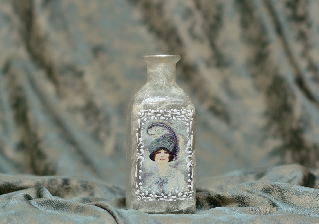 Vază flori: Vintage Lady - casă & stil de viață - accesorii pentru decorat casa - suport de flori - vaze - Artynos.ro