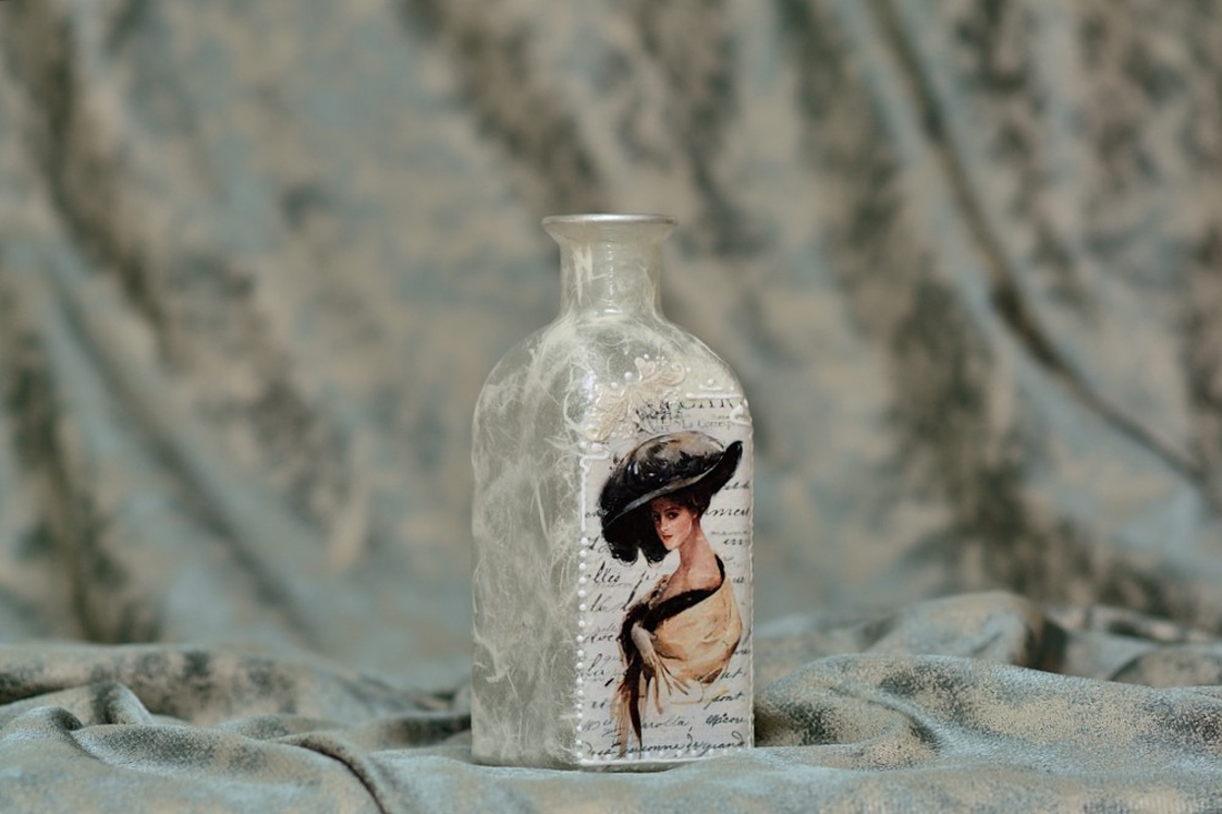 Vază flori: Vintage Lady - casă & stil de viață - accesorii pentru decorat casa - suport de flori - vaze - Artynos.ro