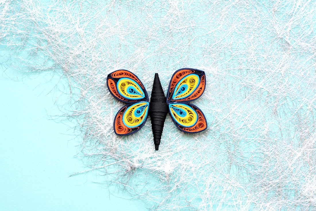 Broșă: Fluturi - bijuterii - mărțișor - Artynos.ro