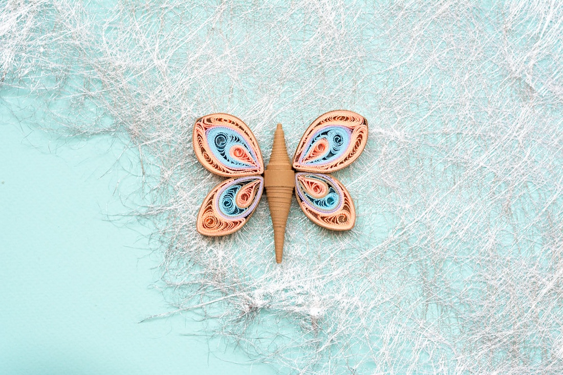 Broșă: Fluturi - bijuterii - mărțișor - Artynos.ro