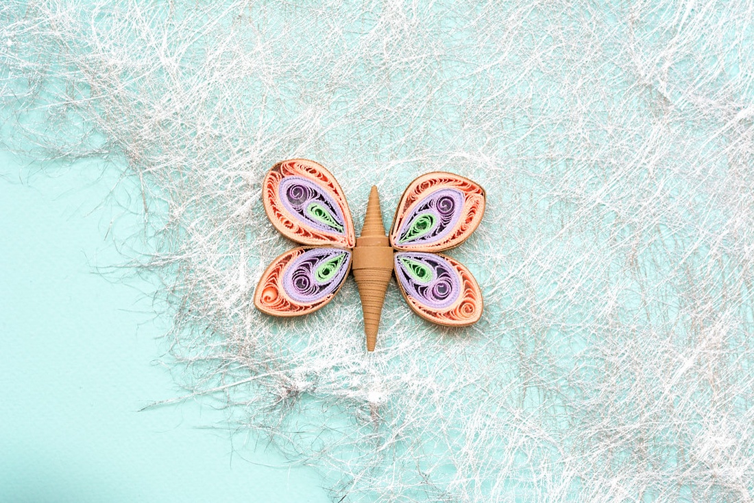 Broșă: Fluturi - bijuterii - mărțișor - Artynos.ro