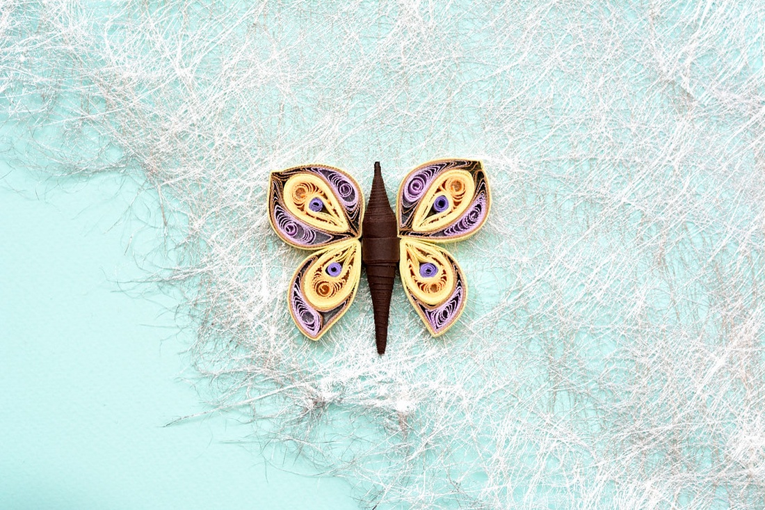 Broșă: Fluturi - bijuterii - mărțișor - Artynos.ro