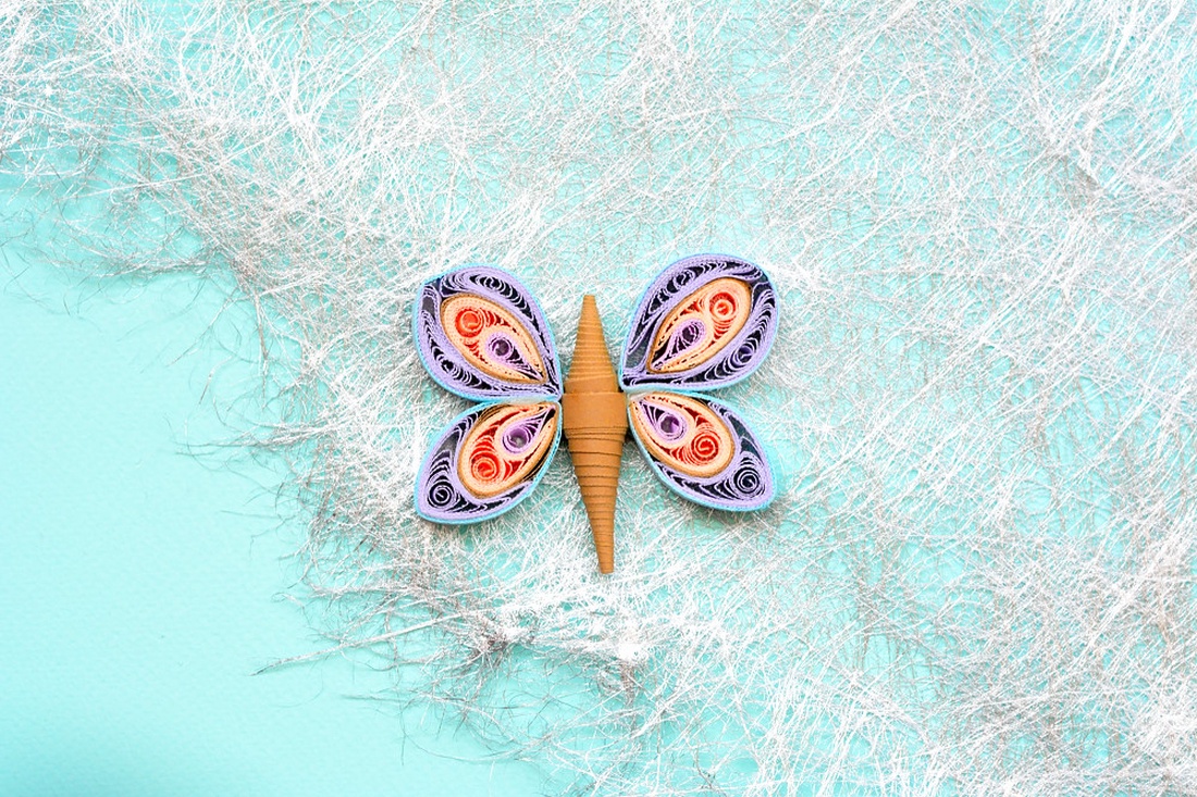 Broșă: Fluturi - bijuterii - mărțișor - Artynos.ro