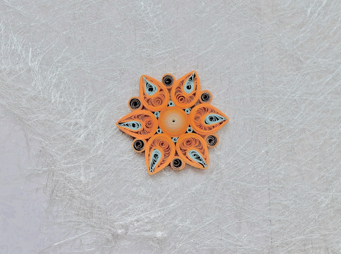 Broșă: Mandală/Floare - bijuterii - mărțișor - Artynos.ro