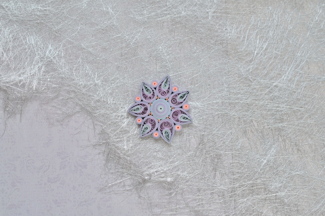 Broșă: Mandală/Floare - bijuterii - mărțișor - Artynos.ro