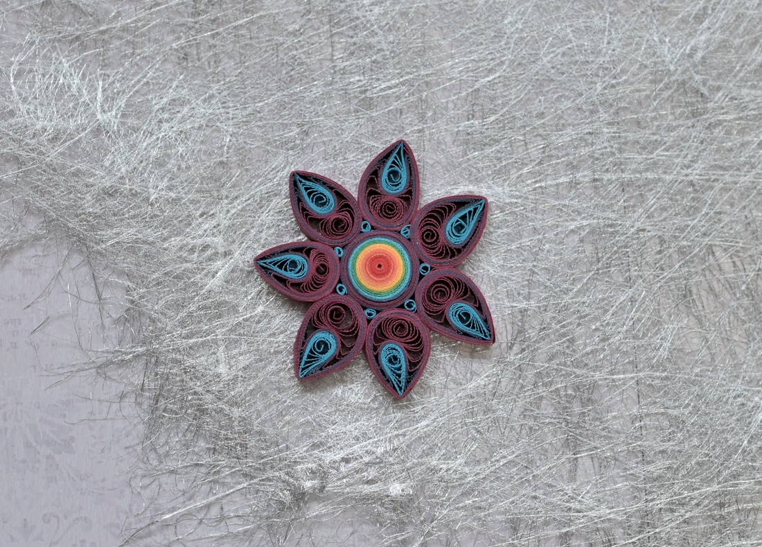Broșă: Mandală/Floare - bijuterii - mărțișor - Artynos.ro