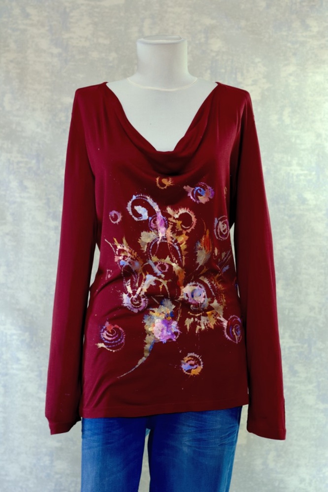Bluză cu pictură florală, unicat - îmbrăcăminte și modă - haine damă - bluze damă - Artynos.ro
