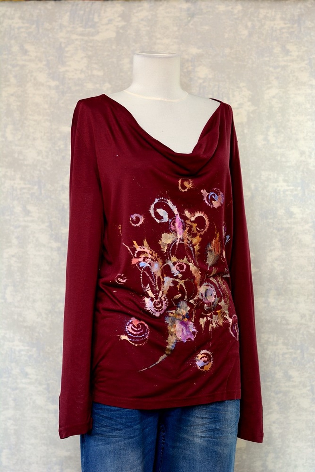 Bluză cu pictură florală, unicat - îmbrăcăminte și modă - haine damă - bluze damă - Artynos.ro