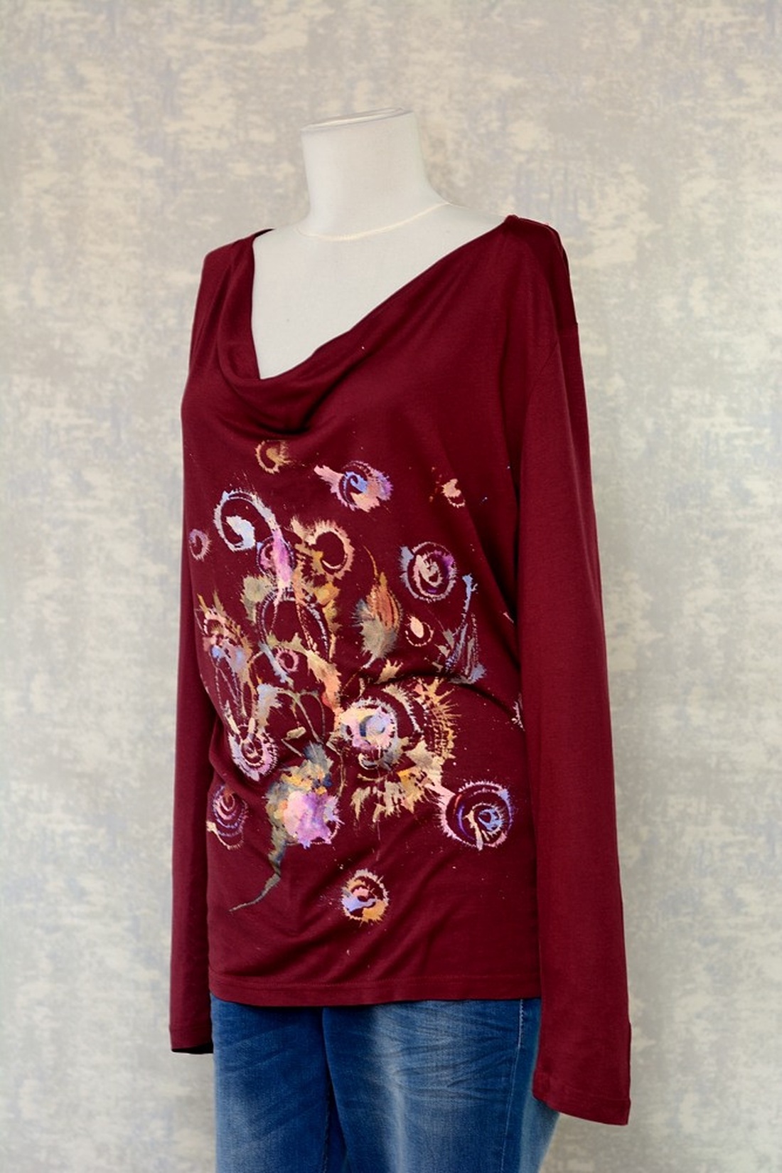 Bluză cu pictură florală, unicat - îmbrăcăminte și modă - haine damă - bluze damă - Artynos.ro